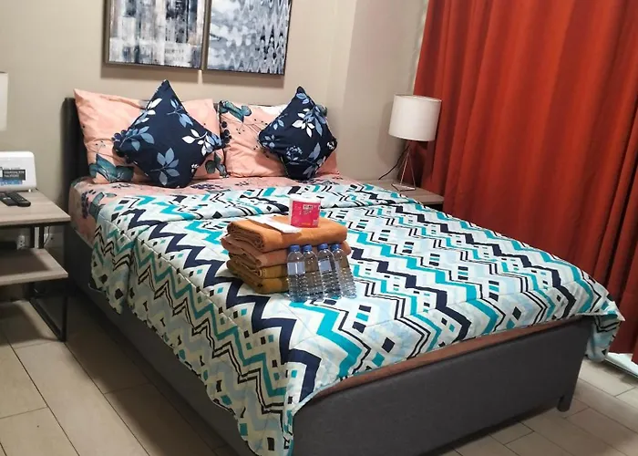 Apartamento Nadzcondotel-2 Two Palmtree Nearby Naia Terminal 3 *